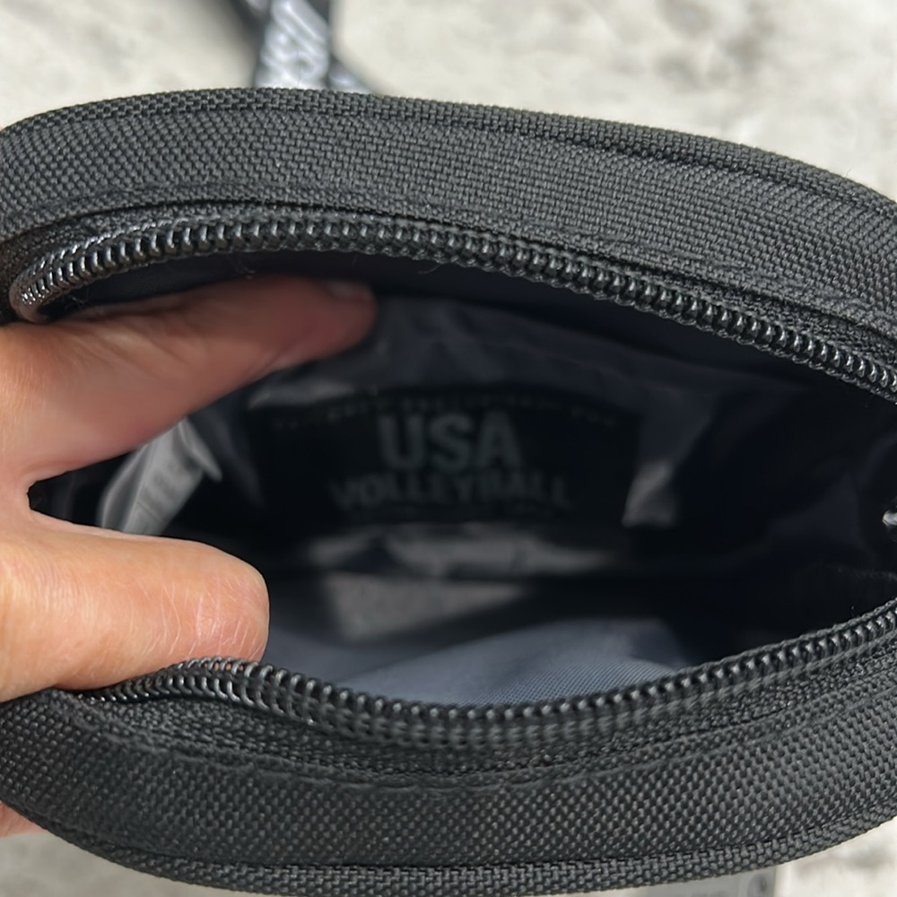 Adidas USAV Festival Crossbody Bag - Picture 3 of 6
